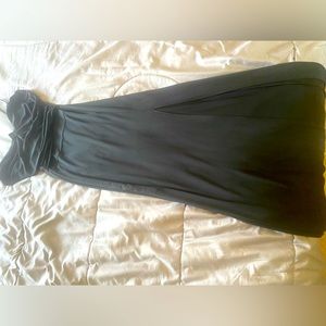Black windsor dress
